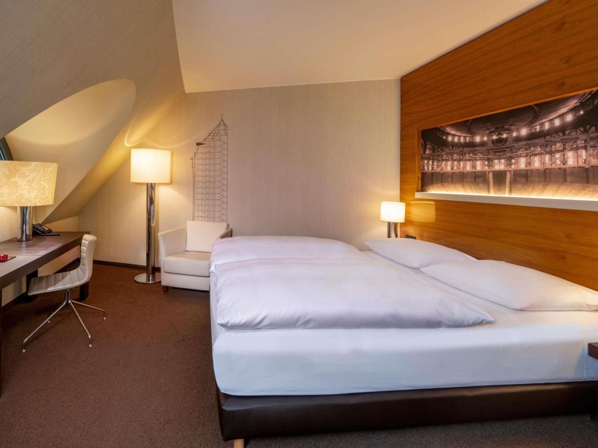 Premium Queen Room