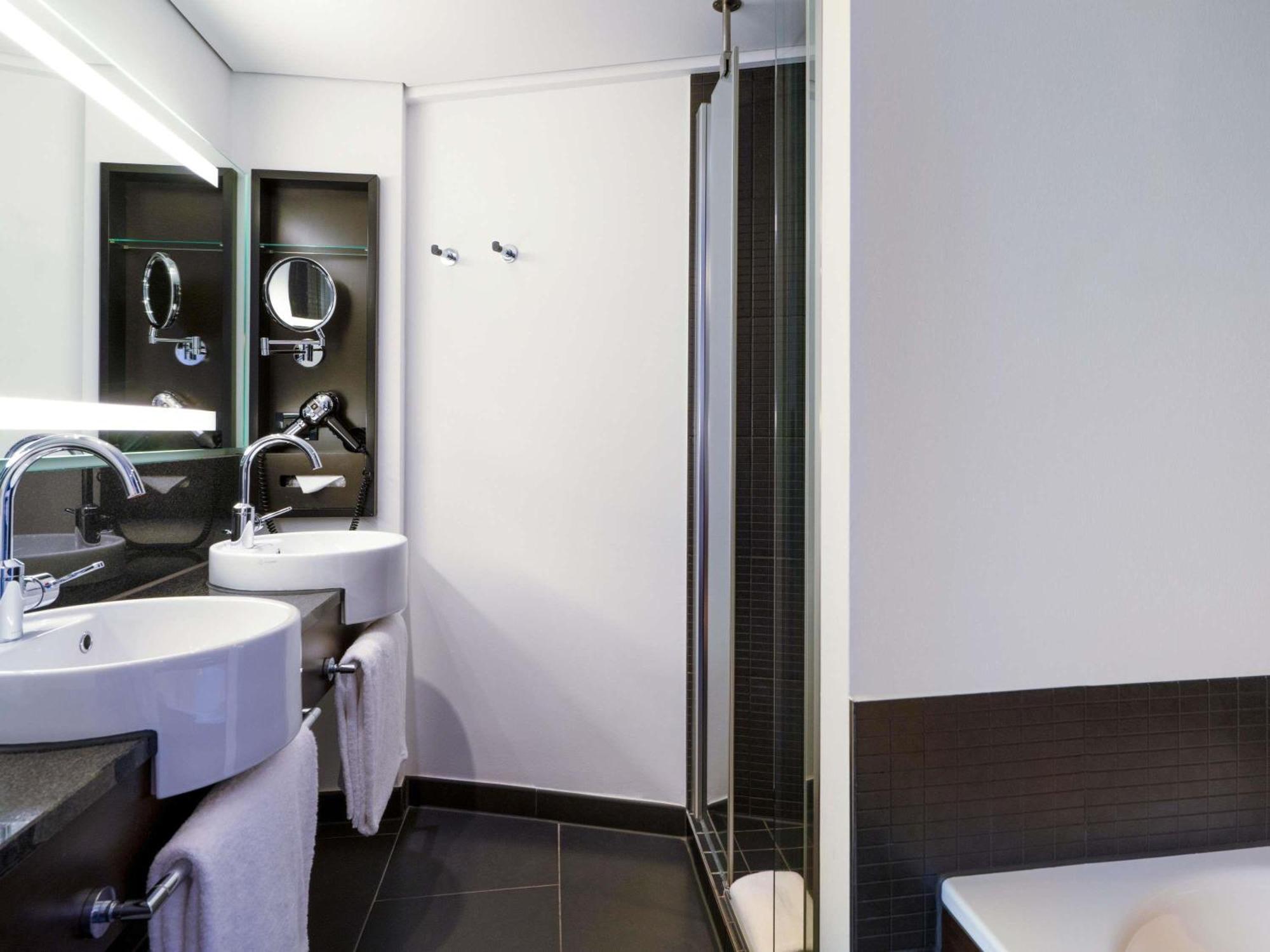 Junior King Suite